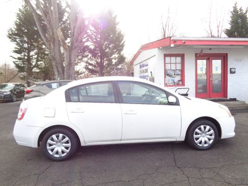 Used 2010 Nissan Sentra 2.0 image 4