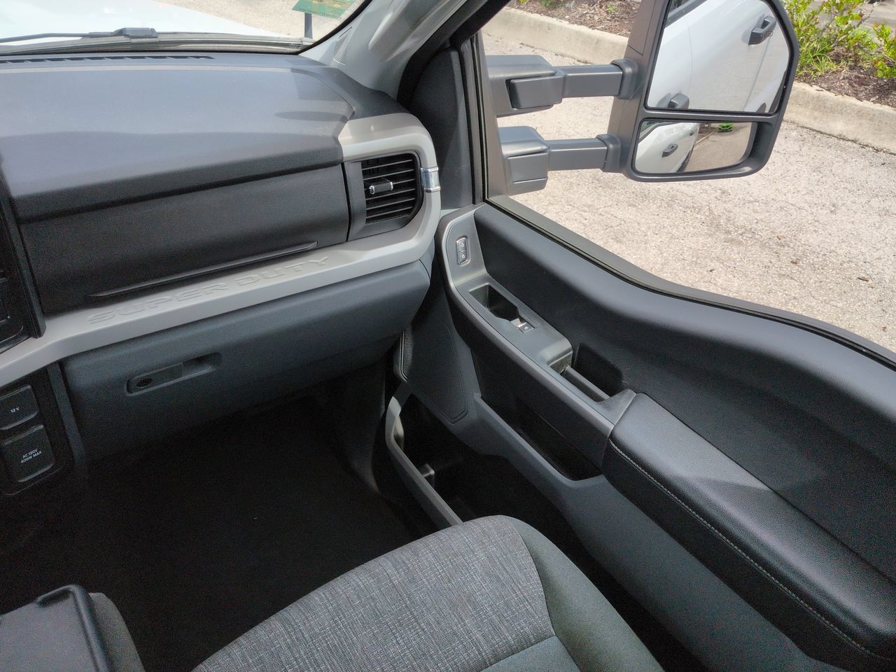Used 2025 Ford F250 XLT AWD/4WD image 17