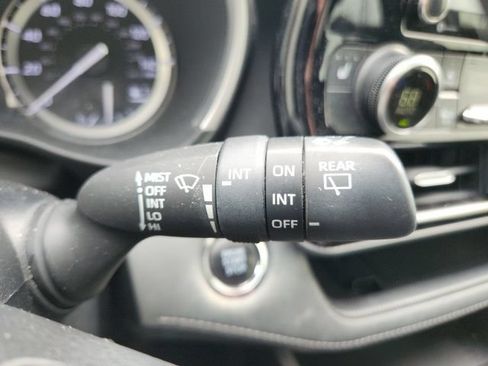 Used 2022 Toyota Highlander XSE FWD image 42