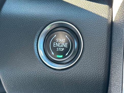 Used 2025 GMC Acadia Elevation image 36