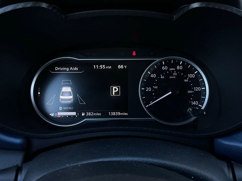 Used 2025 Nissan Versa SV image 32