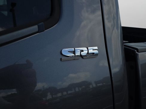Certified 2021 Toyota Tacoma SR5 RWD image 6