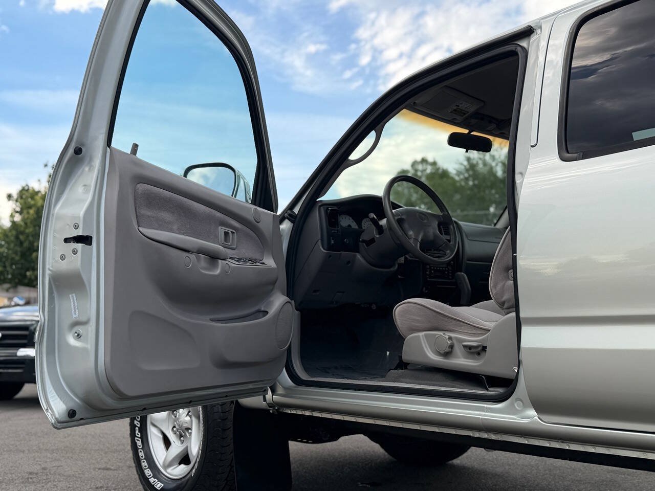 Used 2003 Toyota Tacoma PreRunner RWD image 15