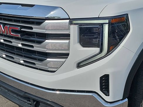 Used 2023 GMC Sierra 1500 SLE AWD/4WD image 36