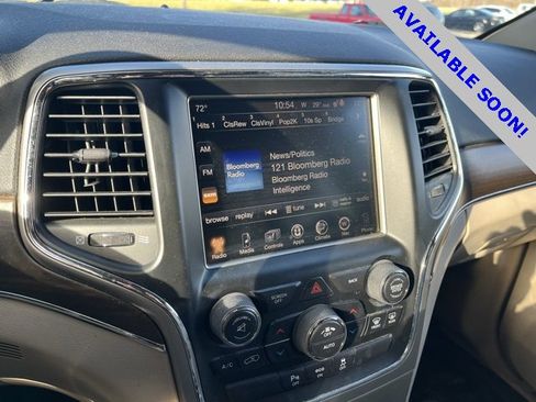 Used 2015 Jeep Grand Cherokee Limited image 13