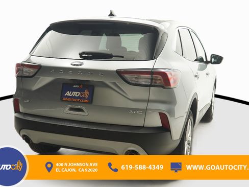 Used 2022 Ford Escape SE image 8