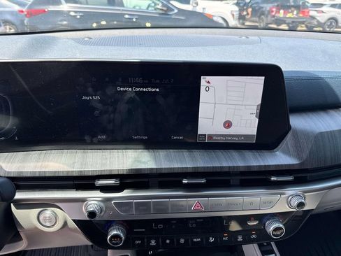 Used 2023 Kia Telluride EX w/ EX Captain's Chair Package FWD image 31