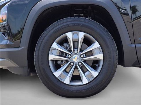 Used 2026 Chevrolet Equinox LT w/ Safety and Technology Package FWD image 24