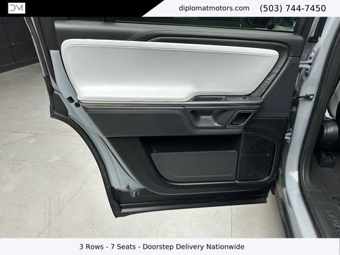 Used 2023 Rivian R1S Adventure image 26