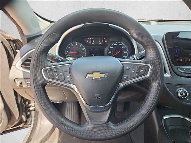 Used 2023 Chevrolet Malibu LT FWD image 12