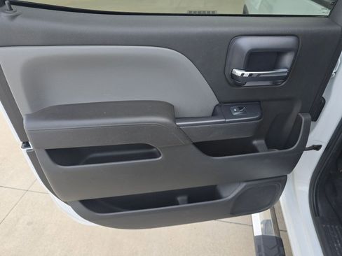 Used 2018 GMC Sierra 1500 4WD Crew Cab 153.0 image 17