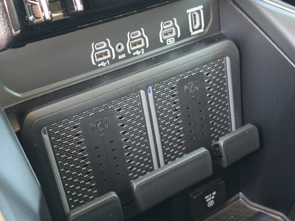 Used 2026 RAM 3500 Longhorn AWD/4WD image 25