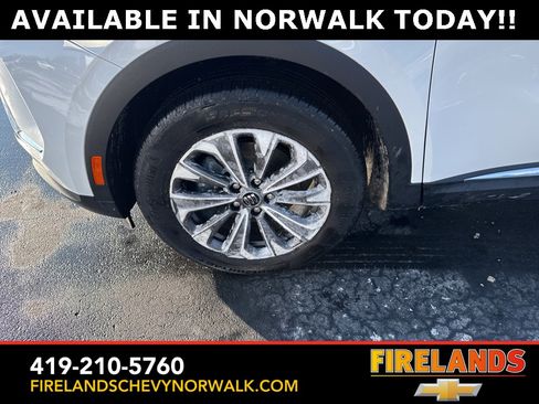 Certified 2025 Buick Envision Preferred image 13