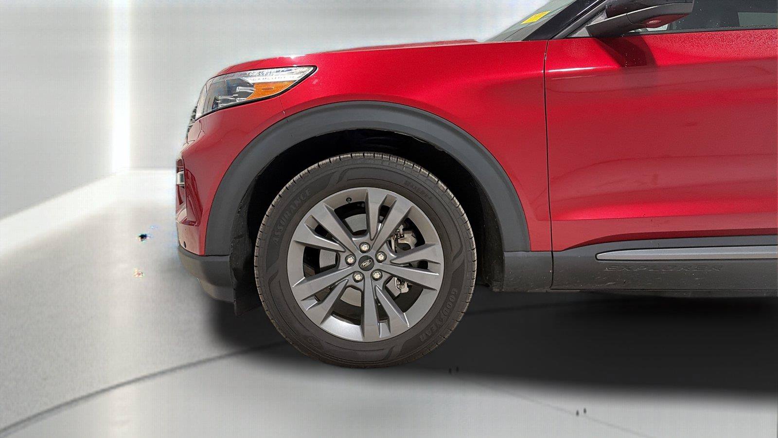Used 2022 Ford Explorer XLT w/ Equipment Group 202A RWD image 30