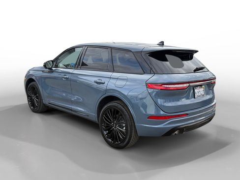 Used 2023 Lincoln Corsair Standard w/ Equipment Group 101A image 3