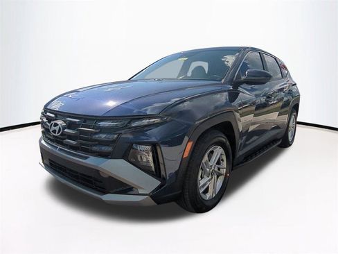 New 2026 Hyundai Tucson SE image 9