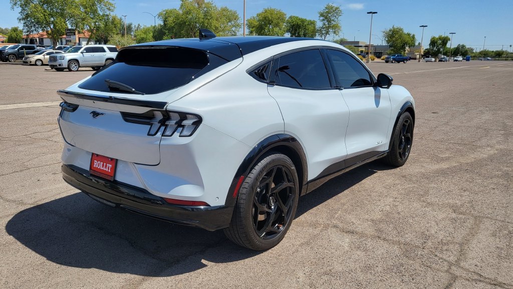 Used 2022 Ford Mustang Mach-E Premium RWD image 11