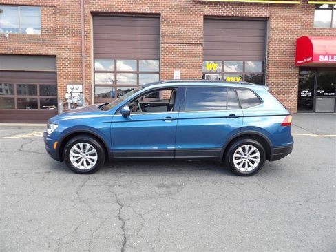 Used 2018 Volkswagen Tiguan S image 4