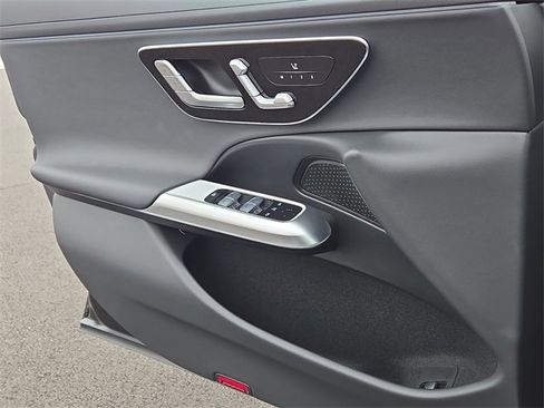 New 2026 Mercedes-Benz E 350 4MATIC Sedan image 18