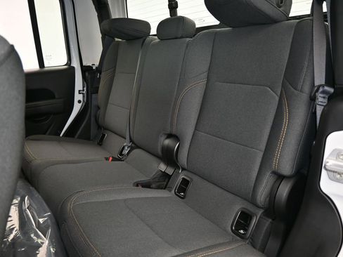 New 2026 Jeep Gladiator Sport image 26