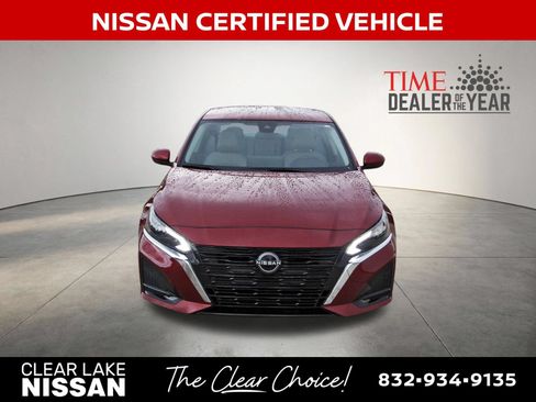 Certified 2024 Nissan Altima 2.5 SV w/ SV Premium Package FWD image 3