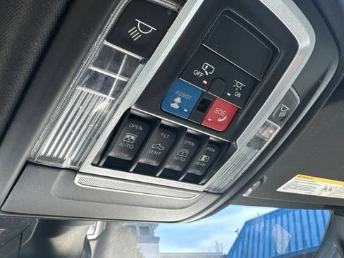 Used 2019 RAM 1500 Big Horn AWD/4WD image 33