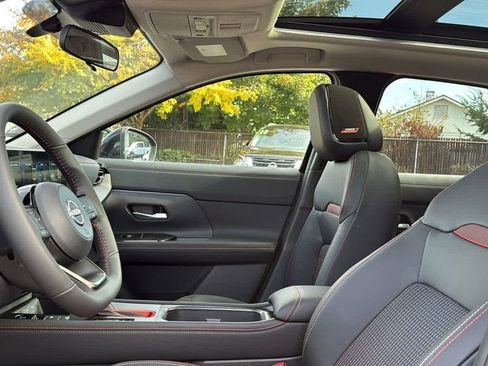 New 2026 Nissan Kicks SR w/ SR Premium Package image 16