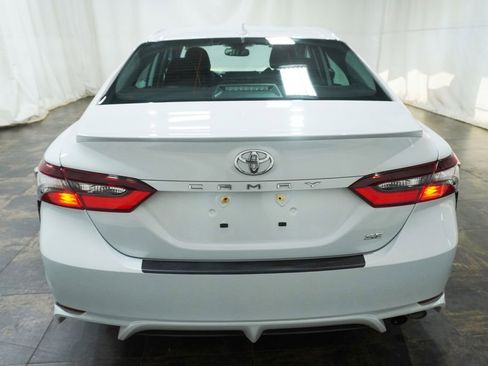 Used 2023 Toyota Camry SE w/ Convenience Package FWD image 6