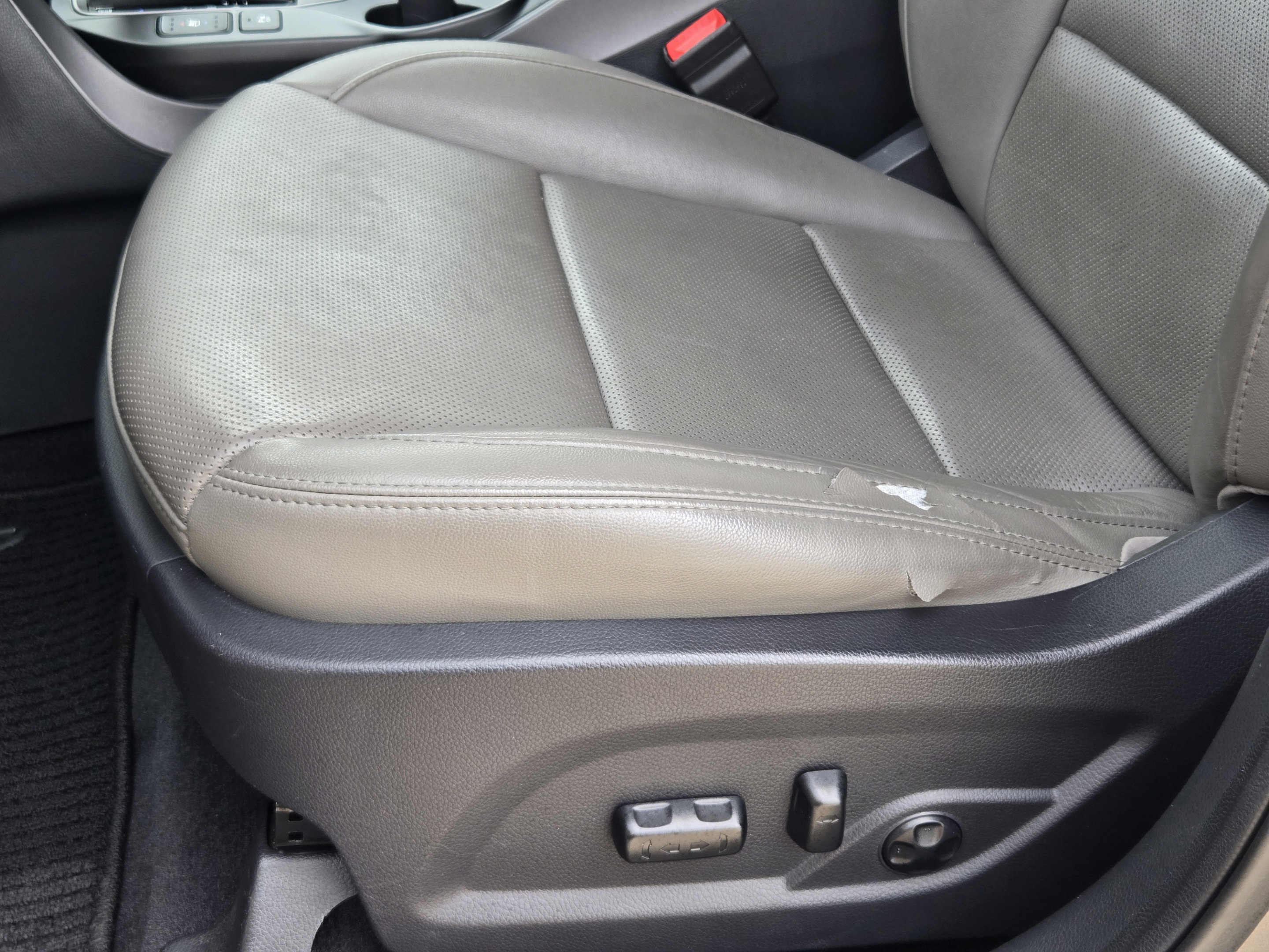 Used 2017 Hyundai Santa Fe Sport FWD image 19
