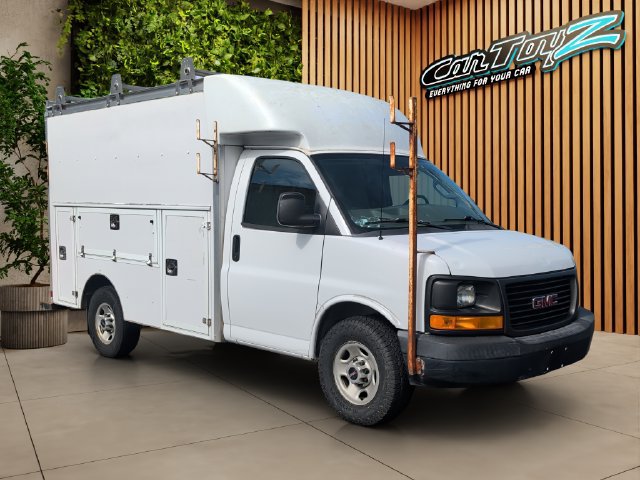 Used 2016 GMC Savana 3500 RWD image 1