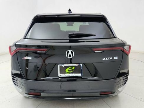 Used 2024 Acura ZDX A-Spec image 5