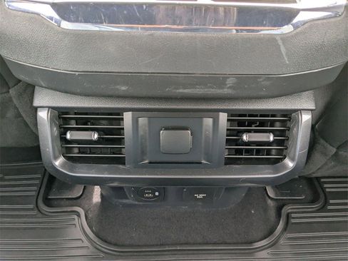 Used 2023 Ford F150 Lariat w/ FX4 Off-Road Package image 29