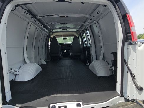 New 2025 Chevrolet Express 2500 w/ Driver Convenience Package RWD image 19