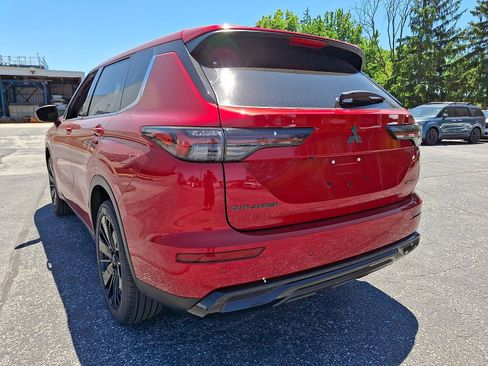 New 2026 Mitsubishi Outlander LE AWD/4WD image 5