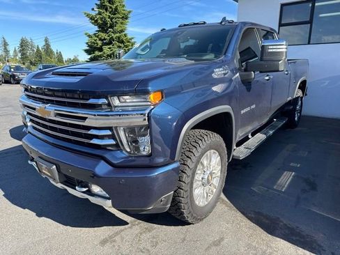 Used 2022 Chevrolet Silverado 3500 High Country w/ Z71 Off-Road Package AWD/4WD image 3
