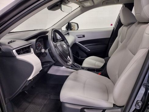 Used 2023 Toyota Corolla Cross LE image 20