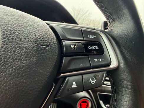 Used 2022 Honda Accord Sport image 25