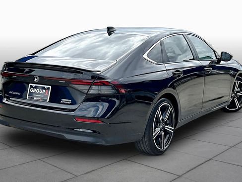 Used 2025 Honda Accord Sport image 13