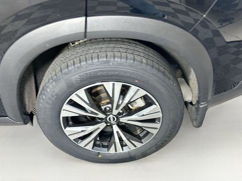 Used 2023 Nissan Rogue SV AWD/4WD image 11