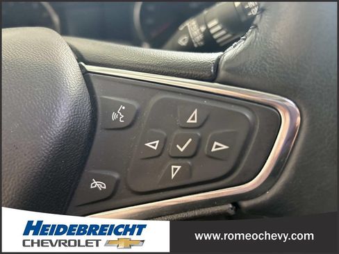 Used 2020 Chevrolet Equinox LT w/ Driver Convenience Package FWD image 20