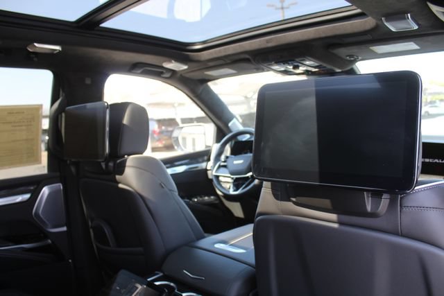 Used 2026 Cadillac Escalade V AWD/4WD image 21