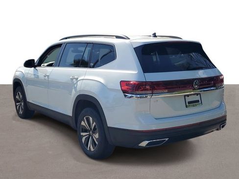 New 2026 Volkswagen Atlas SE FWD image 3