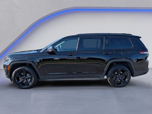 Used 2025 Jeep Grand Cherokee L Altitude AWD/4WD image 6