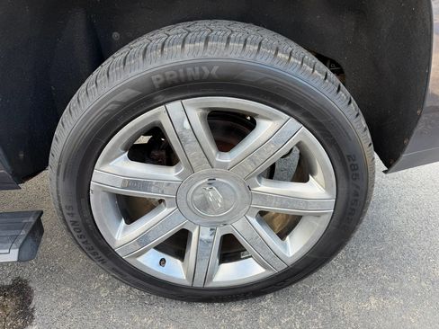 Used 2017 Cadillac Escalade Premium Luxury AWD/4WD image 54