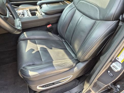 Used 2022 Jeep Grand Wagoneer Series I AWD/4WD image 28