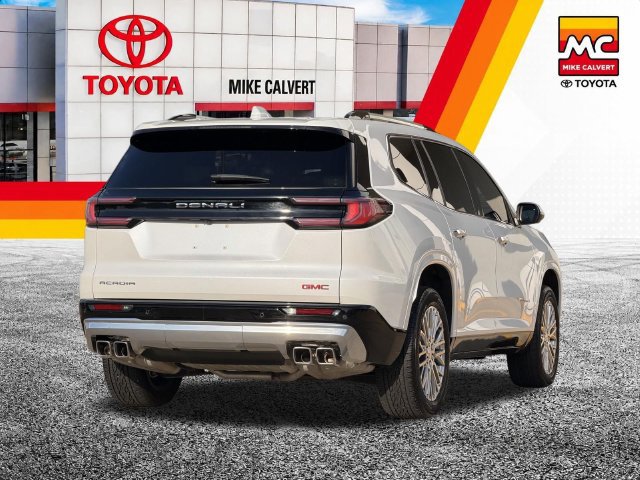 Used 2025 GMC Acadia Denali w/ LPO, Floor Liner Package FWD image 9