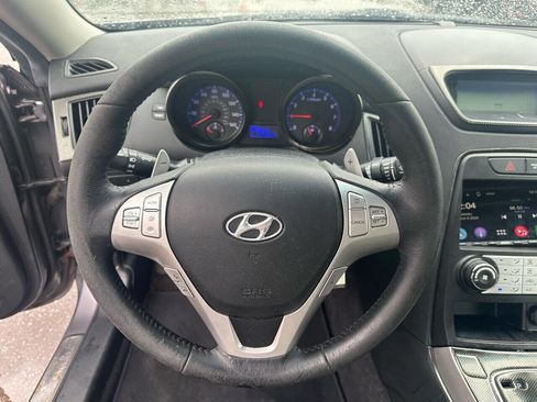 Used 2010 Hyundai Genesis 2.0T image 14