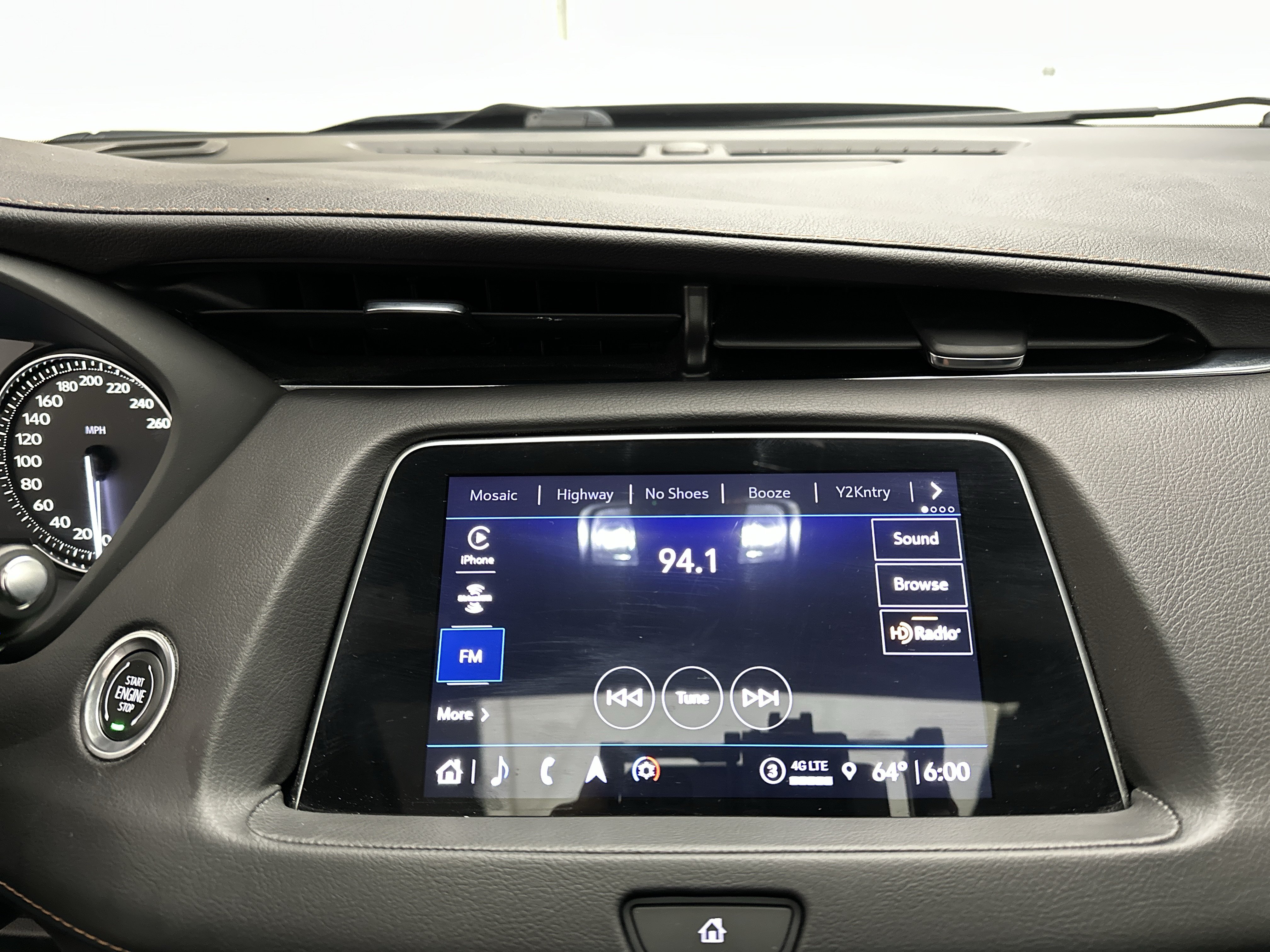 Used 2023 Cadillac XT4 Sport w/ Sun And Sound Package AWD/4WD image 35