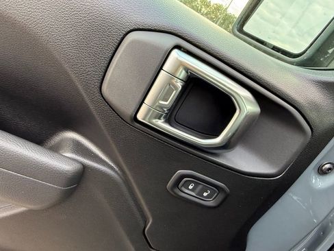 New 2026 Jeep Gladiator Sport image 11