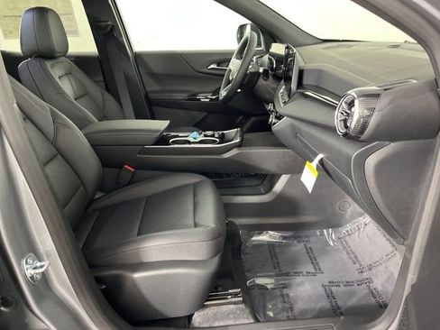 New 2026 Chevrolet Equinox LT image 13